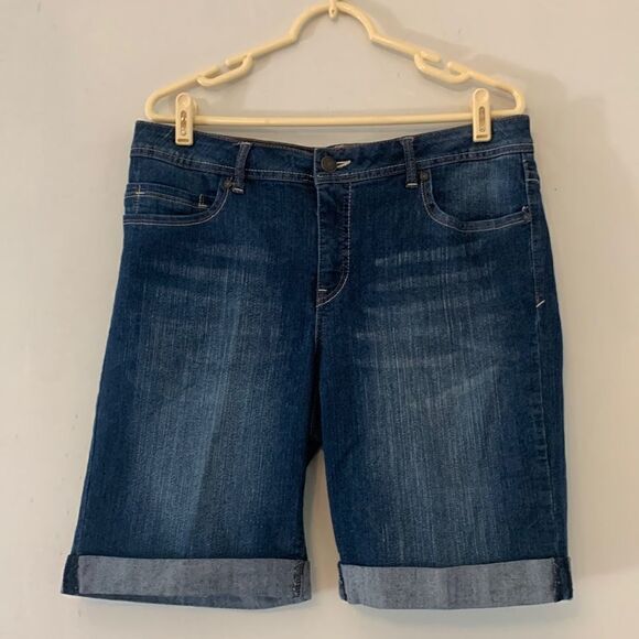 3/$30 Faded Glory cuffed denim jean shorts Size 12 - Picture 1 of 7